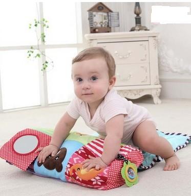 Baby crawling blanket