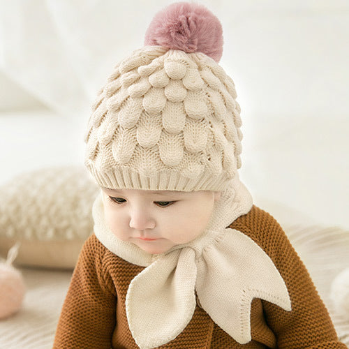 Baby scarf and woolen cap set