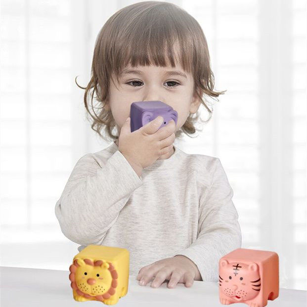 Baby Toys Grasp Ball Sensory Toys Building Silicone Blocks Grasp Toy 3D Silicone Blocks Soft Ball Kid Rubber Bath Cube Baby Toy