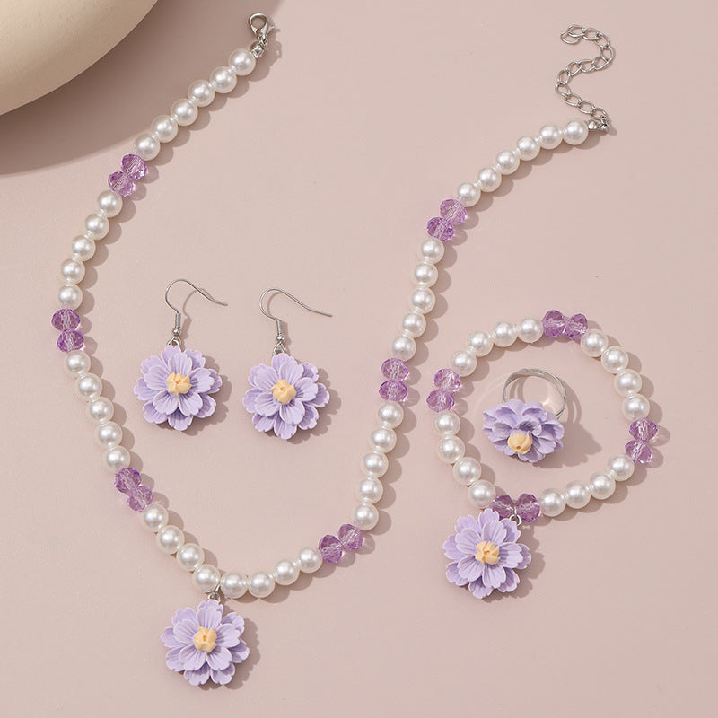 Luxury Niche Design Sweet Imitation Pearl Flower Pendant Children's Necklace Four-piece Set