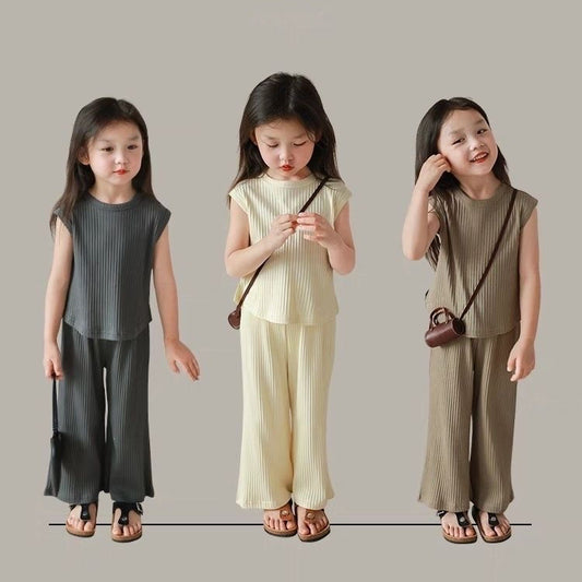 Summer New Girls' Baby Ice Silk Suit Girls' Baby's Summer Loose Sleeveless Vest Top Trousers Two-piece Set